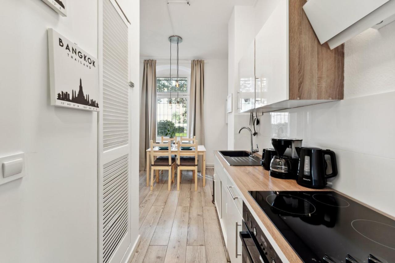 Apartment Sweet Central Tiny For 4 People