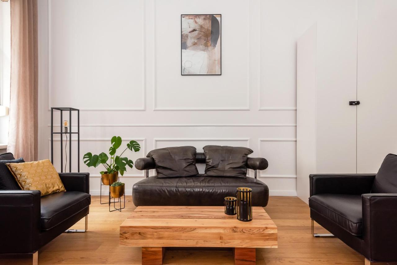 90sqm 2br Biz Loft - 5min Station Apartamento