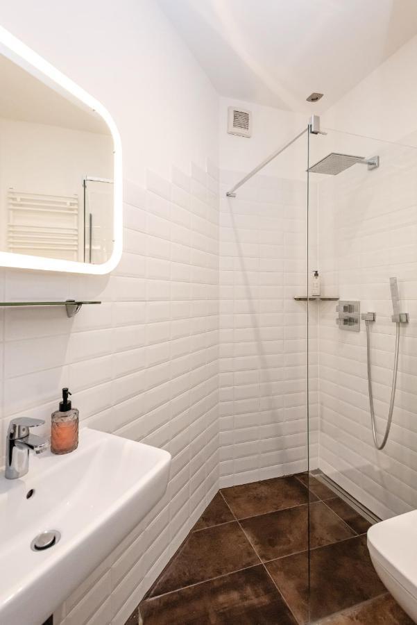 90sqm 2br Biz Loft - 5min Station