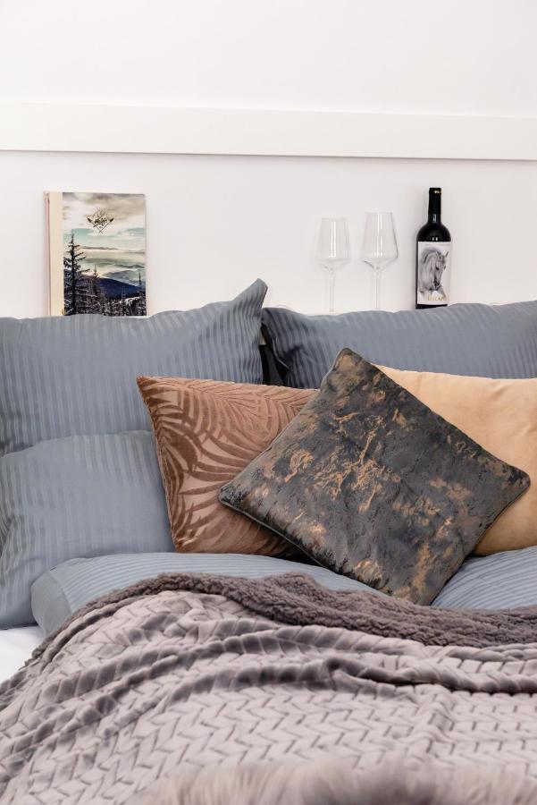 90sqm 2br Biz Loft - 5min Station Apartamento