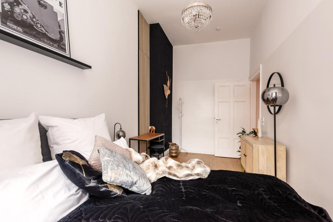 90sqm 2br Biz Loft - 5min Station Apartamento Berlim