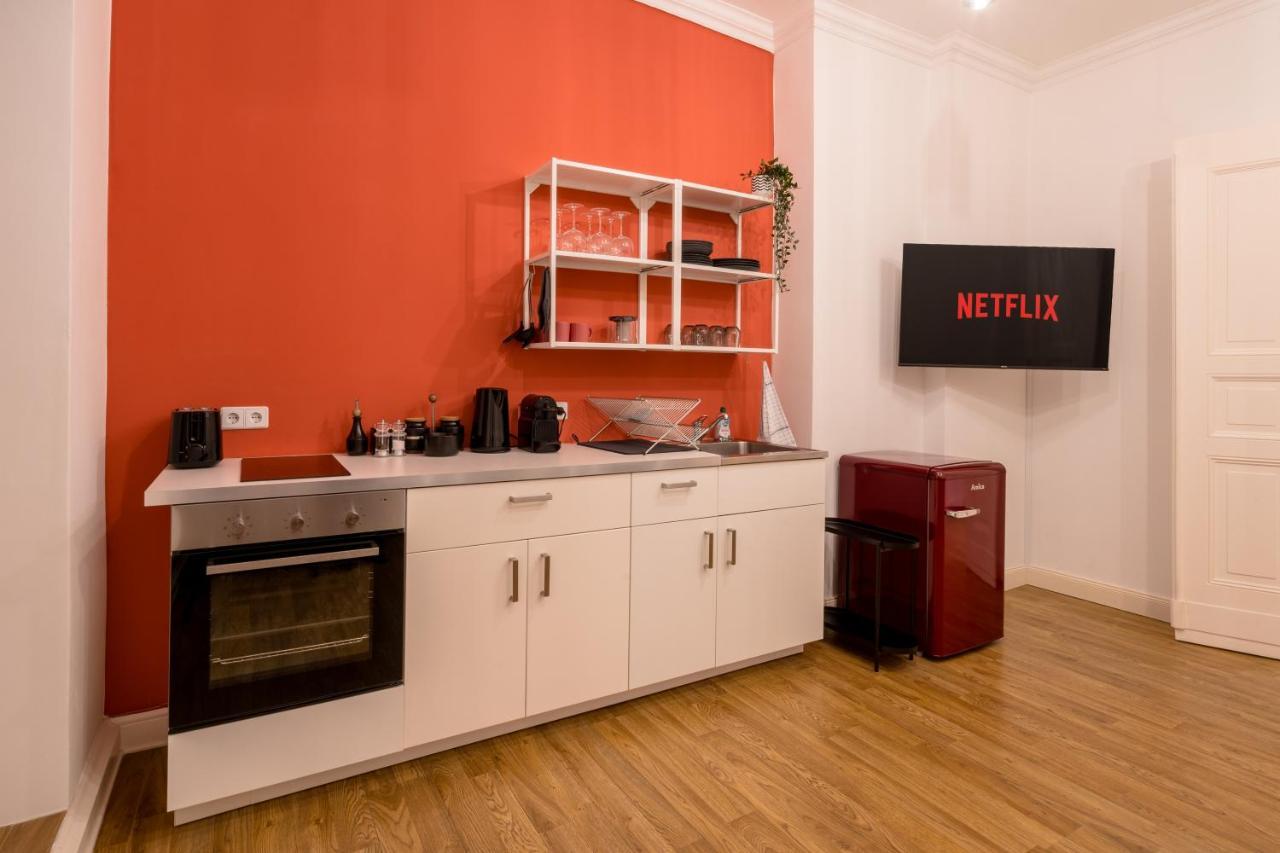 Stylische Altbauwohnung Zentral In Kreuzberger Kiezlage Apartment