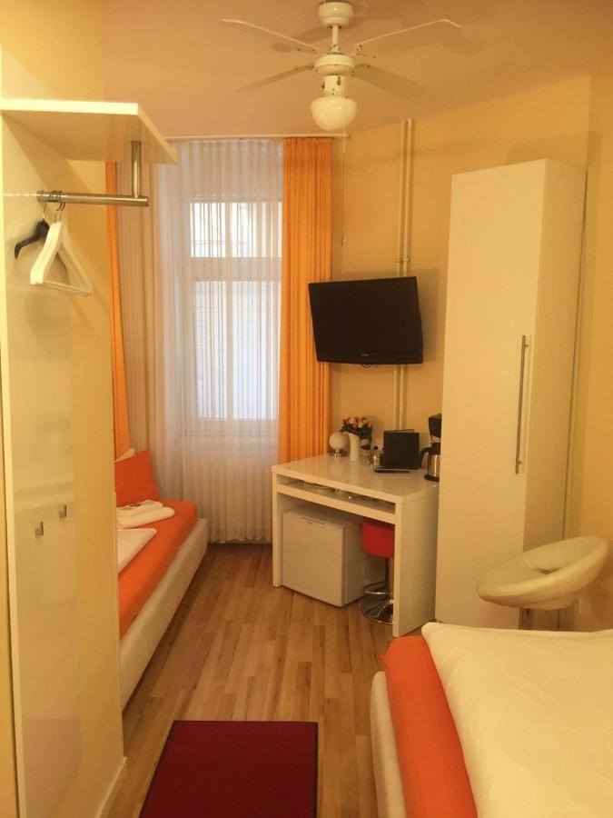 City Guest house 2*