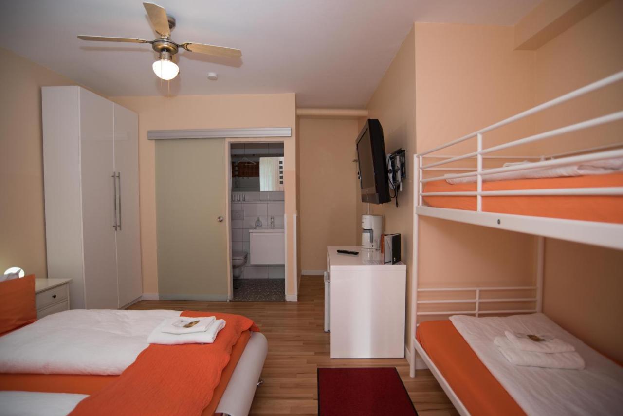 Guest house City 2*