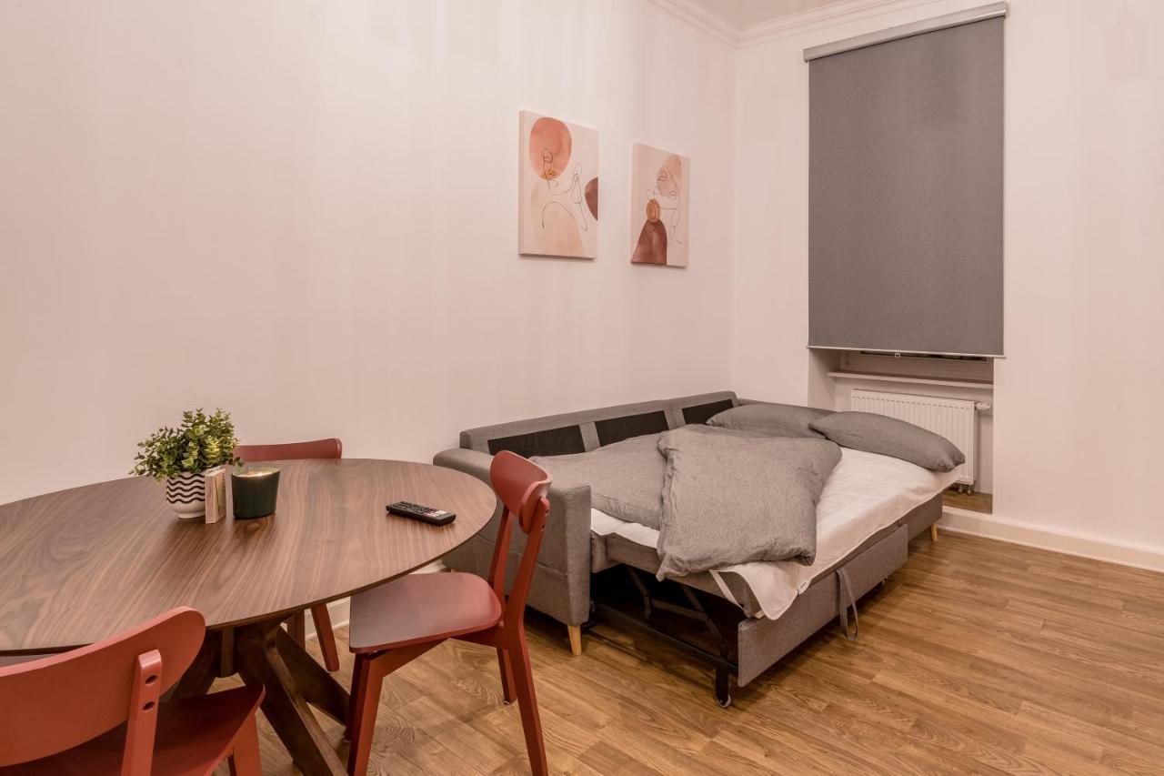 Stylische Altbauwohnung Zentral In Kreuzberger Kiezlage Apartment Berlin
