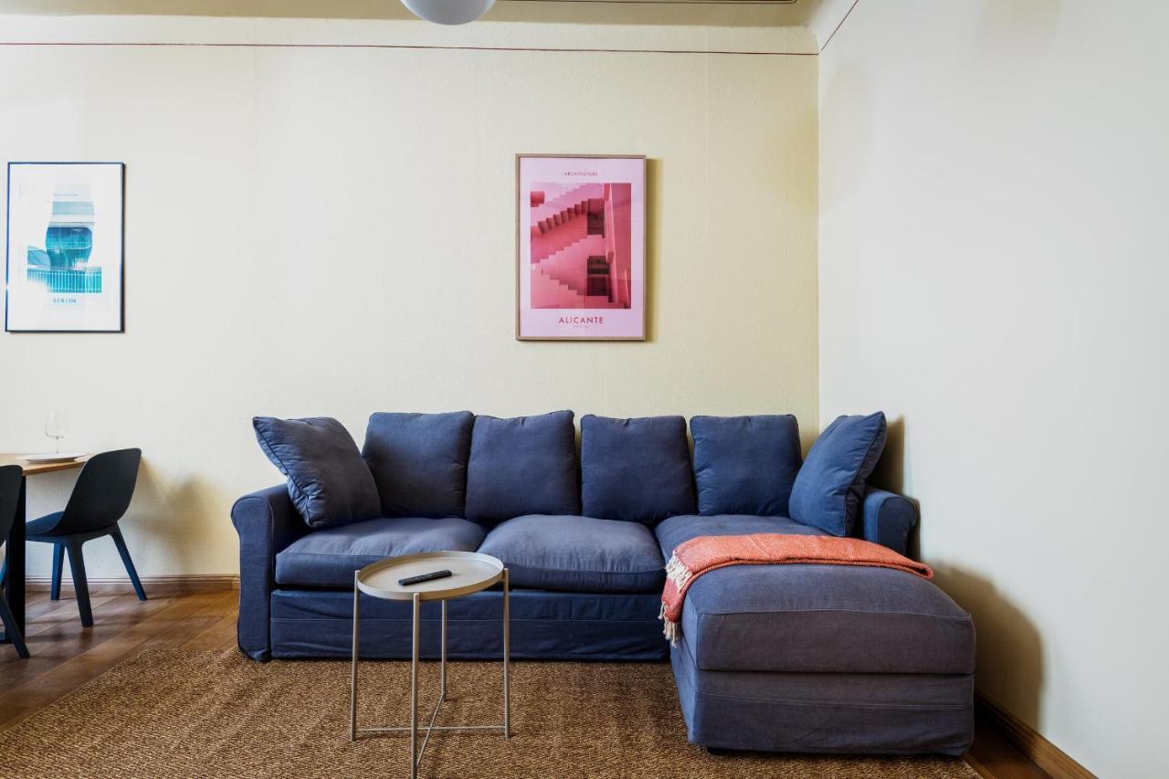 Apartment Super Zentral Super Schoener Altbau In Moabit Rostockerstrasse Im Herzen Von Fuer Bis Zu 6 Personen