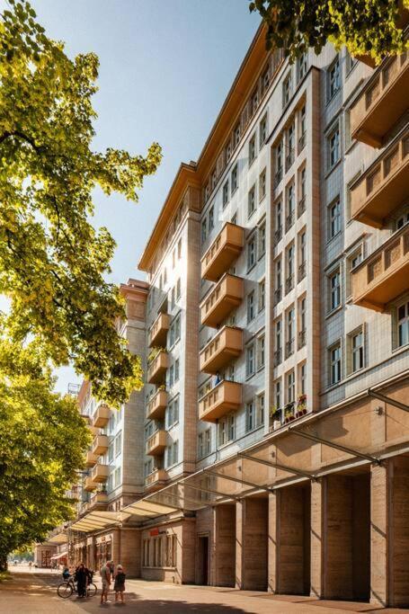 Zwei Charmante Mit Wohnbereich In Zentraler Berliner Apartment