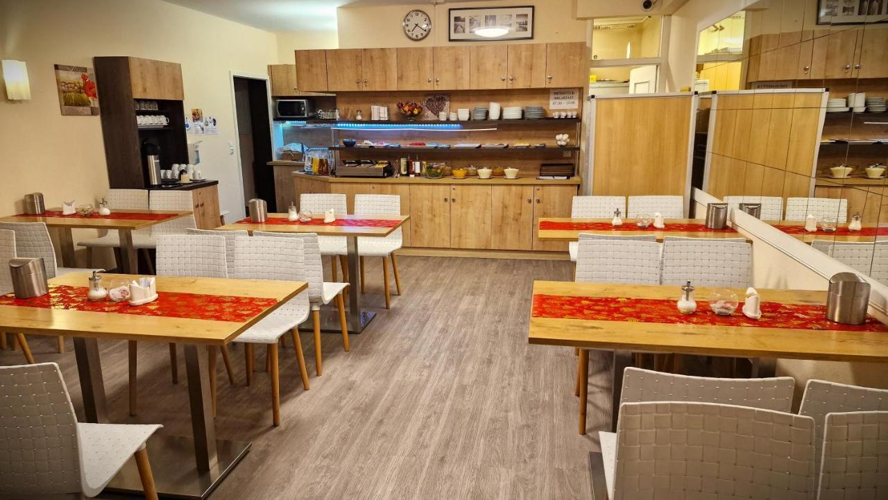 Mikon Eastgate - Centre Hotel 3*