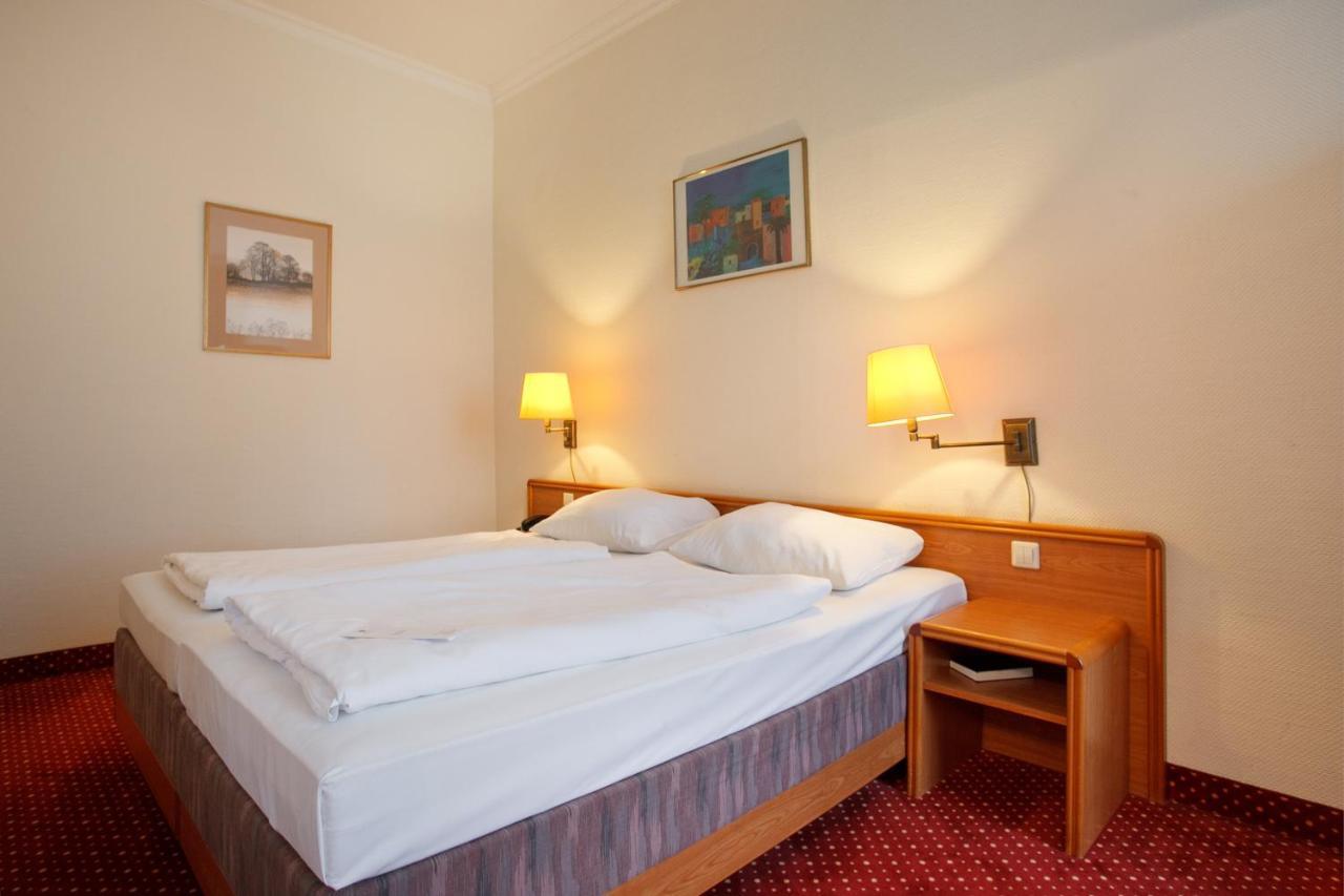 Acom-hotel Kurfuerstendamm 3*
