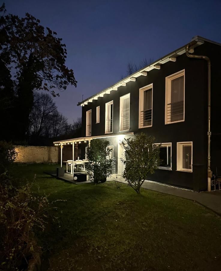 Remise Berlin-grünau: Cozy Retreat For 6 Near Müggelsee Holiday home