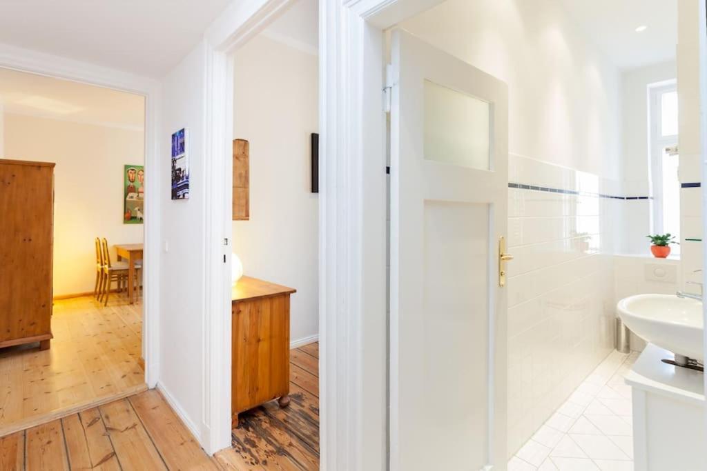 Apartamento Zentrale Altbauwohnung Im Helmholtzkiez *
