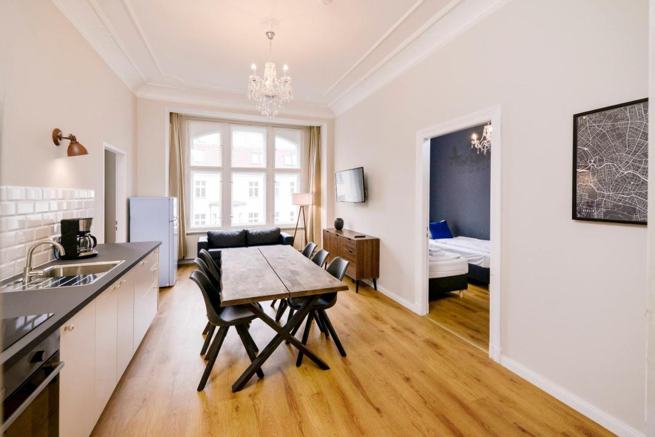 Old Town Apartment *