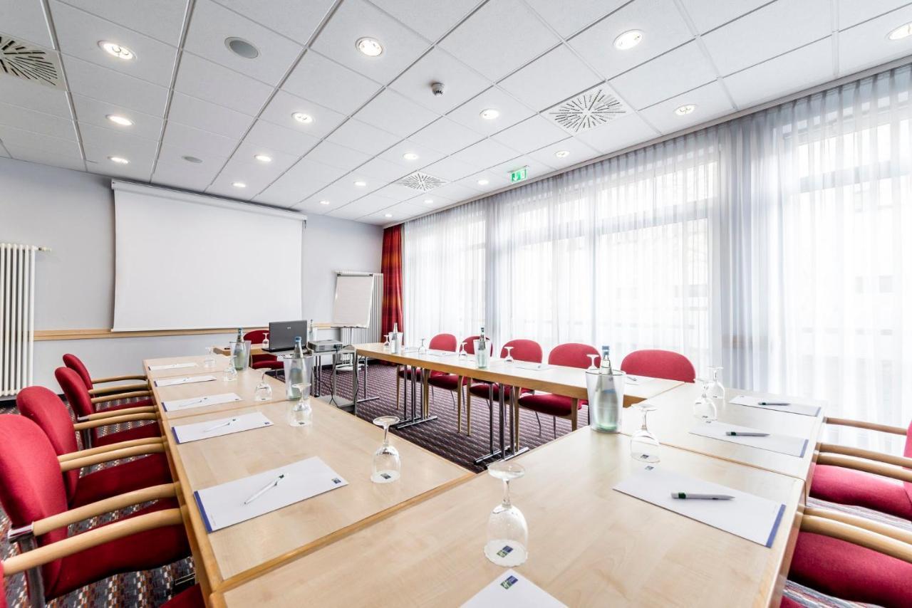 Holiday Express City Centre By Ihg 3*