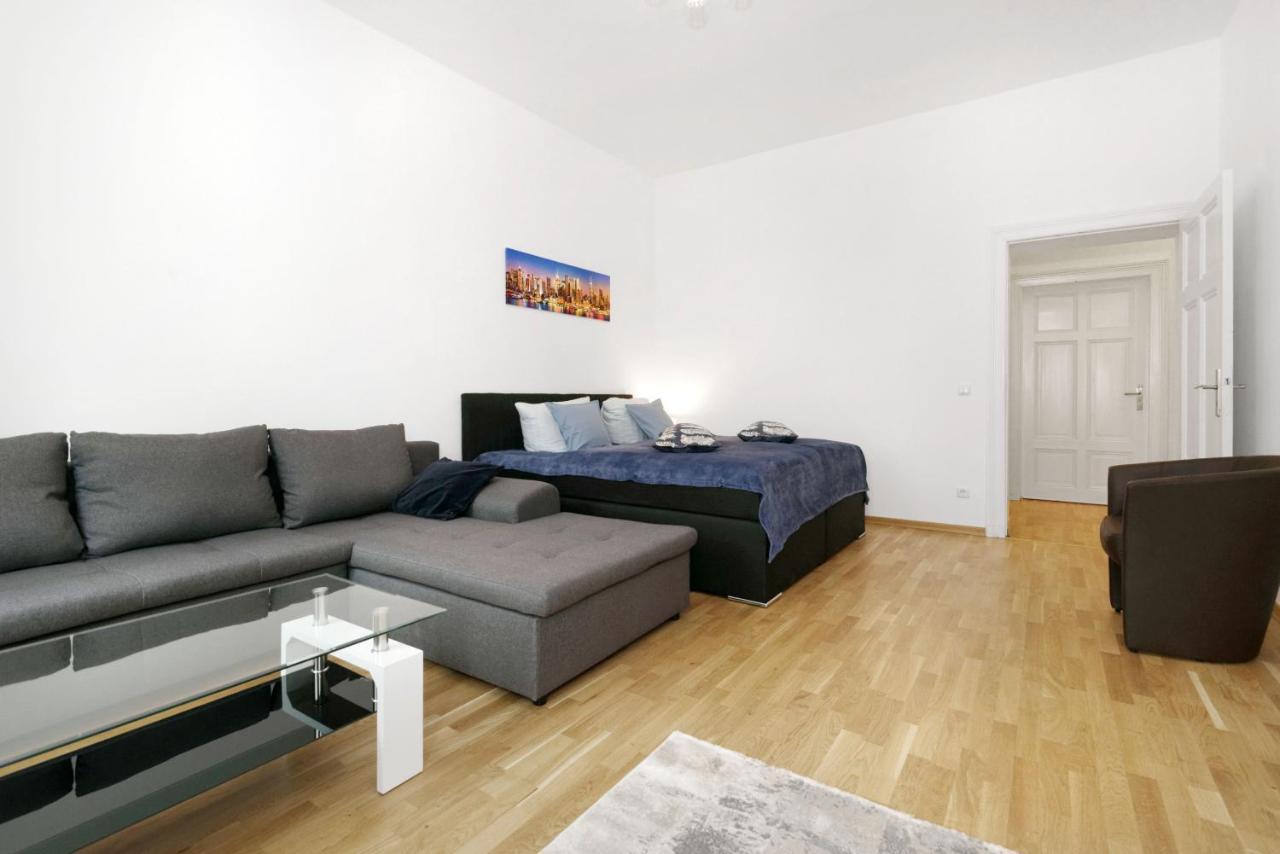Grand Mitte Rosenthaler Platz