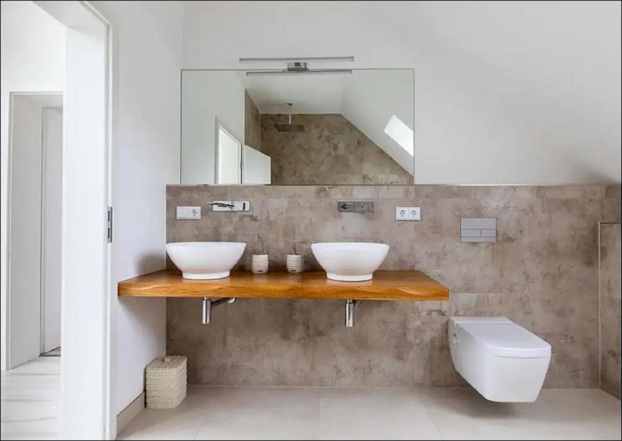 Traum-villa In Heiligensee Mit Innenpool Und Kamin Villa