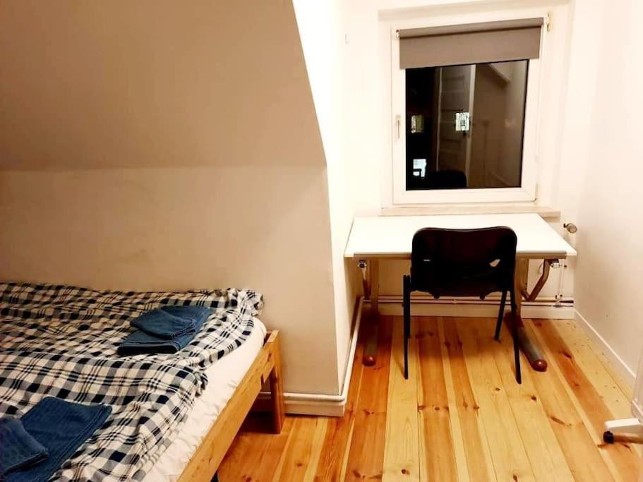 Apartamento With Parking In 11 *