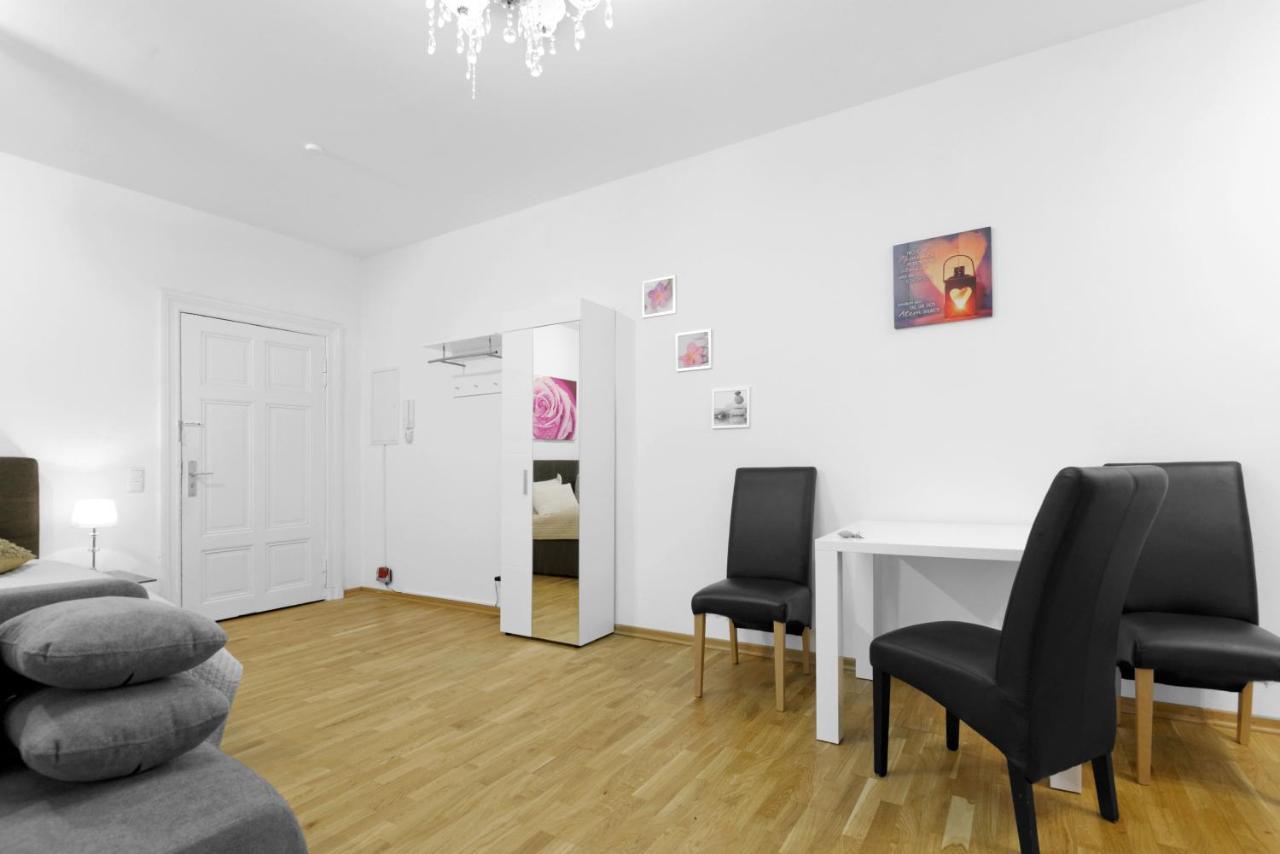 Grand Mitte Rosenthaler Platz Apartment