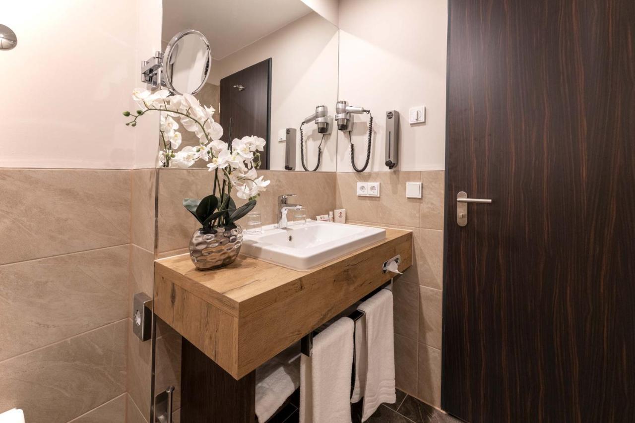Western Plaza Kurfuerstendamm 4*