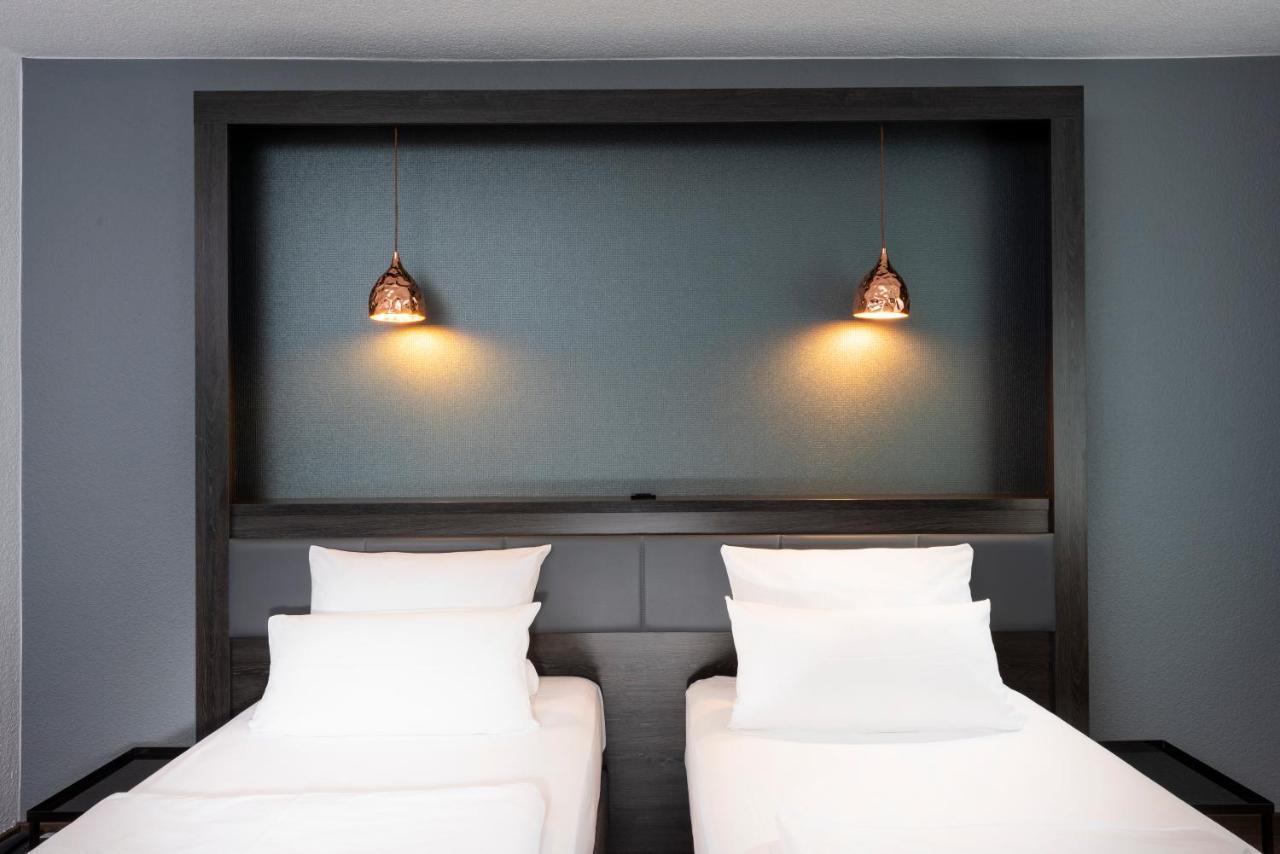 City East Hotel 4*