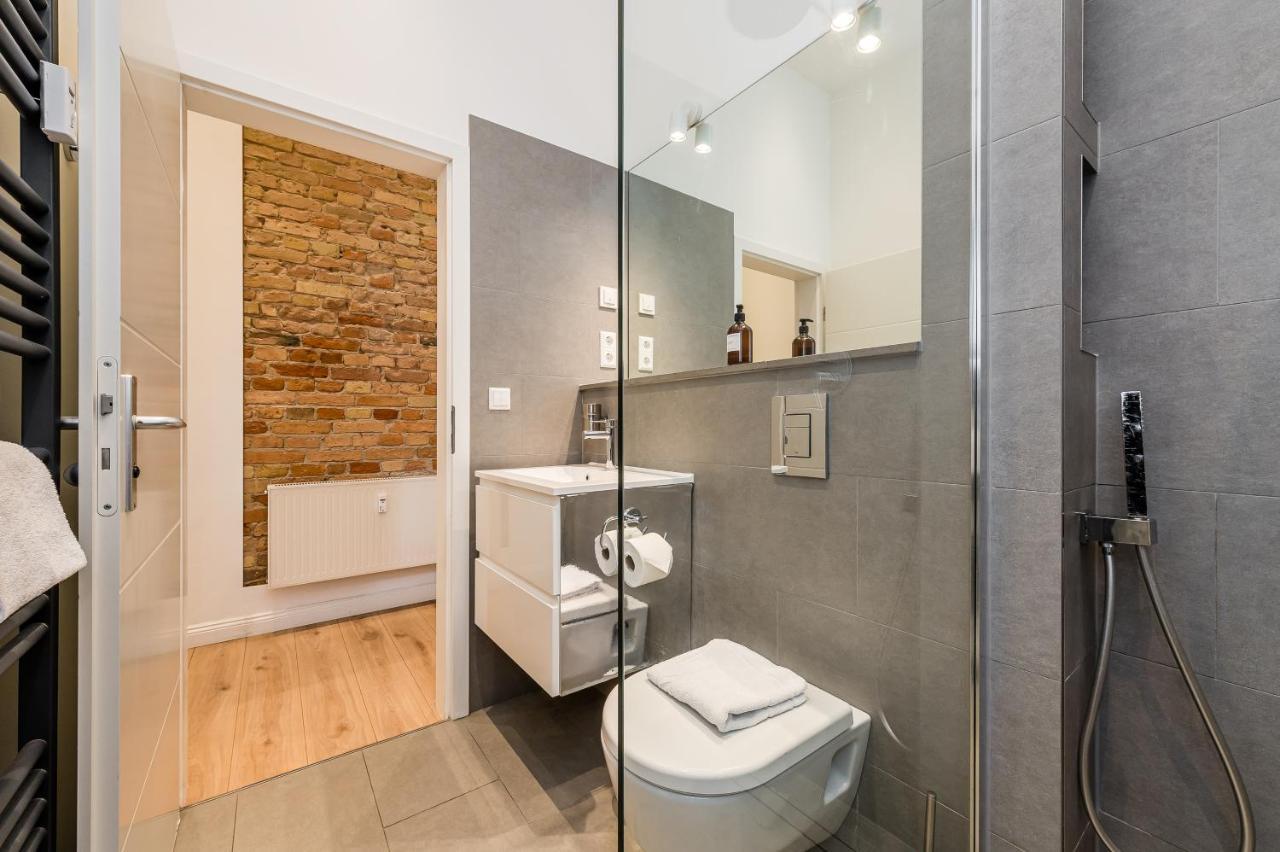 Stylish New Cube Loft Ii By Berlin-wall-apartments Apartment