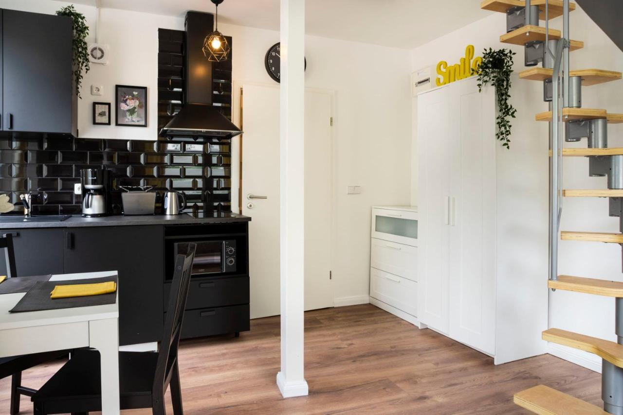 Homely Loft Style In Wilmersdorf Apartment