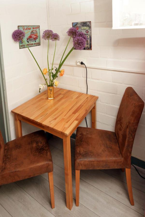 Cozy Souterrain-half-basement-apartment Included 2 Bicycles * Berlin