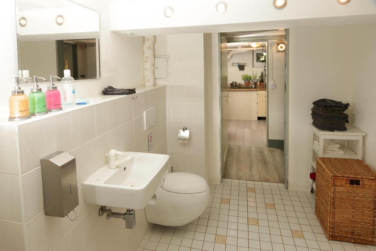 Cozy Souterrain-half-basement-apartment Included 2 Bicycles Apartment Berlin
