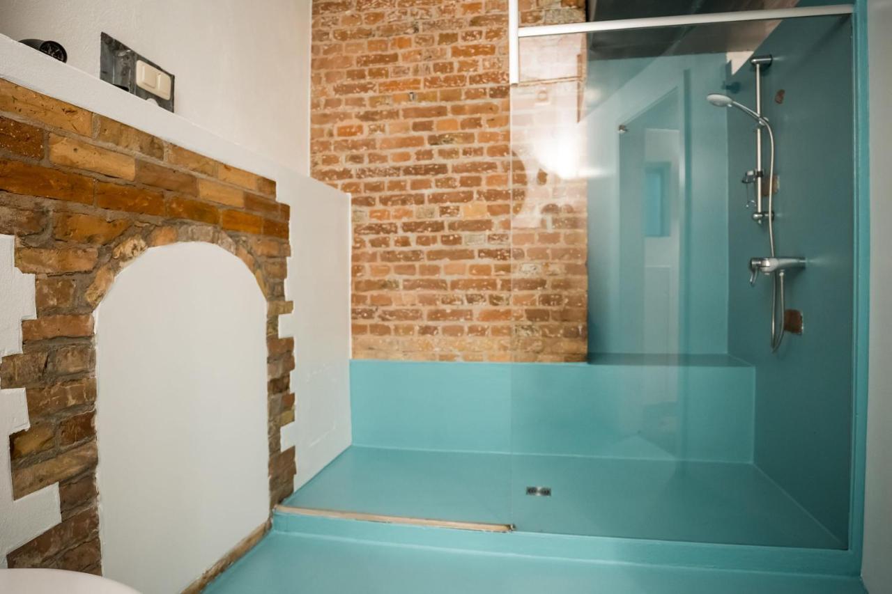 Spacious In Mitte For 6 Apartment *