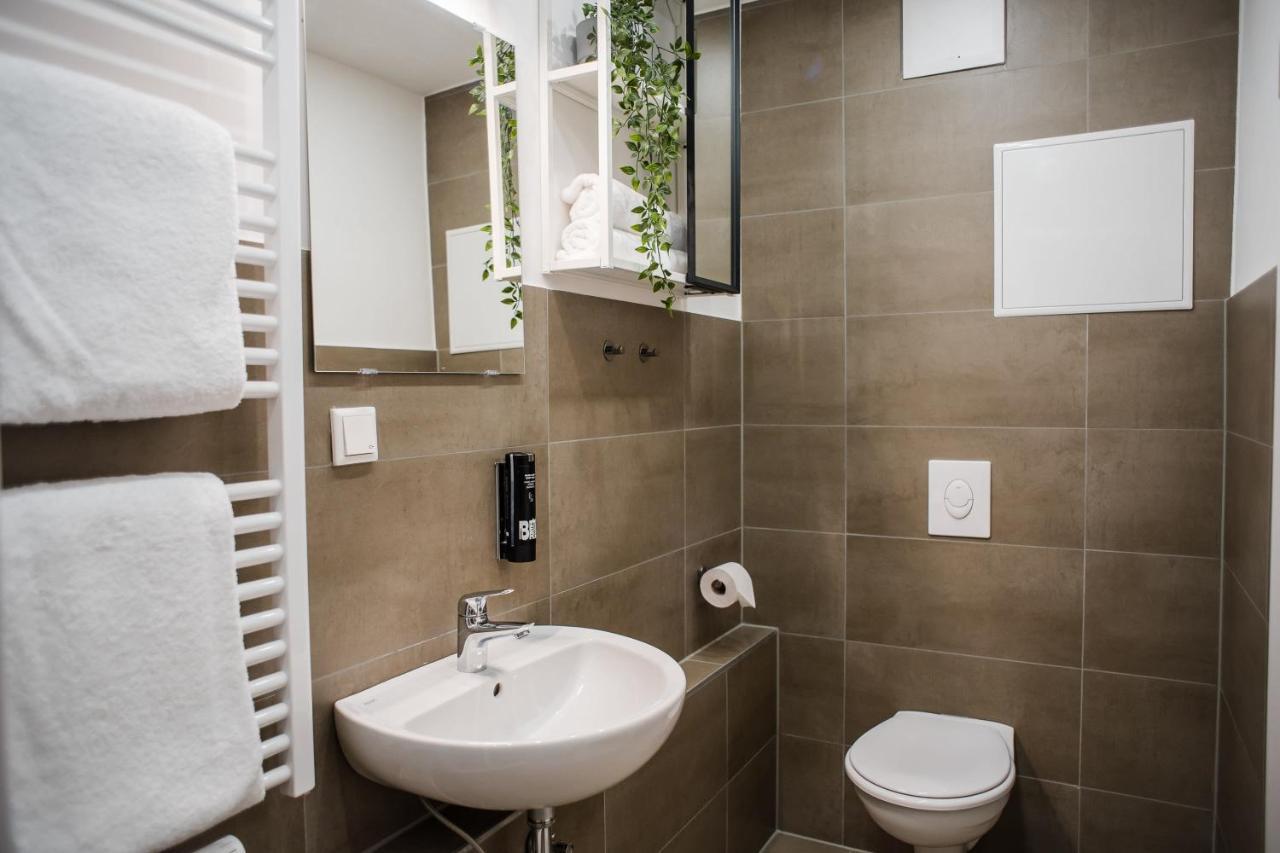 Fantastic 2 Bedroom Apartment *