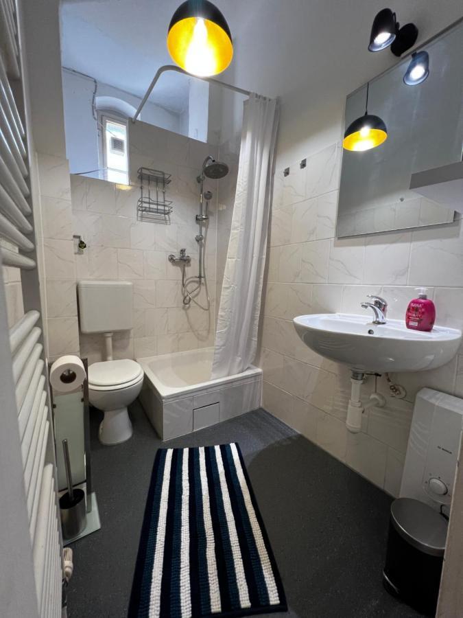 Apartamento Ferienwohnung Am Schlosspark Charlottenburg Berlim
