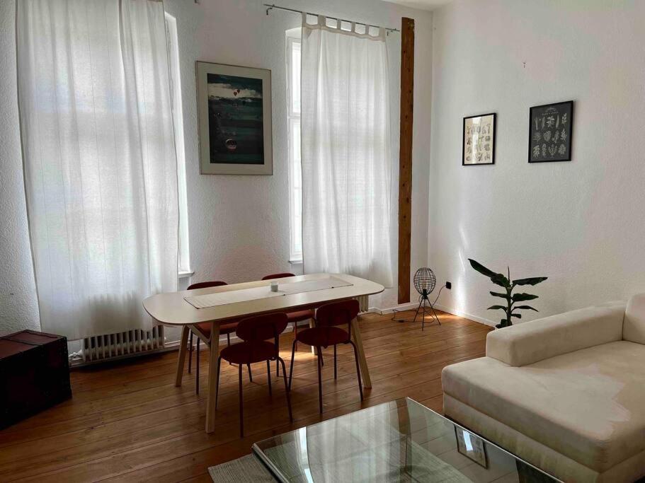 Wonderful Flat Near Ku'damm * Berlin