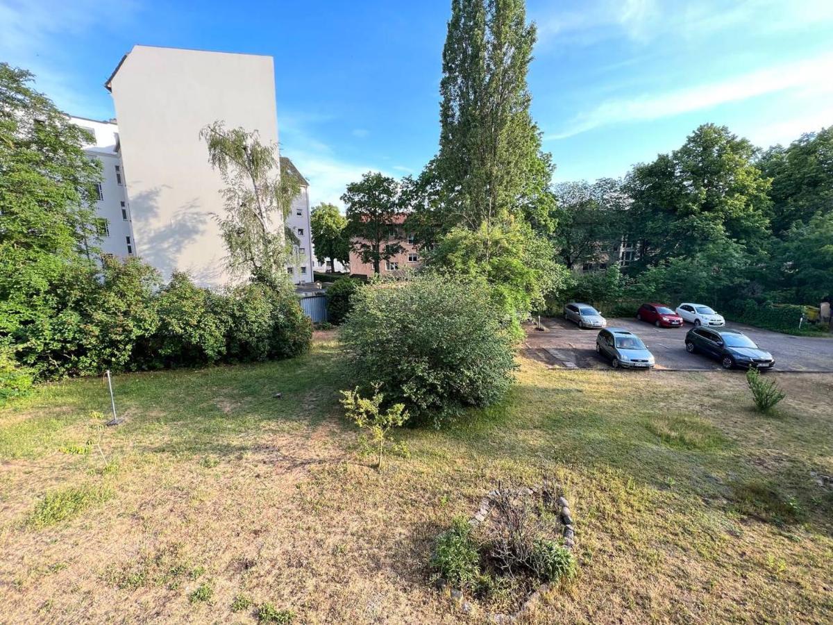 Modern Studio In With Garden Near Sea *