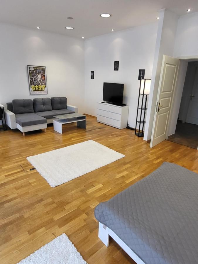 Pette C40 Apartment *