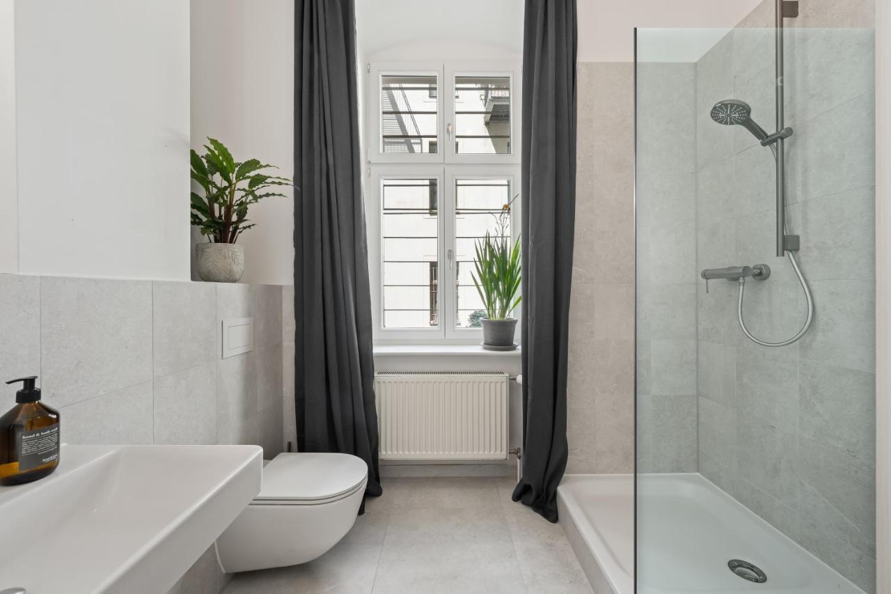The Strassburger, Stylish 3 Bedroom In Downtown * Berlim