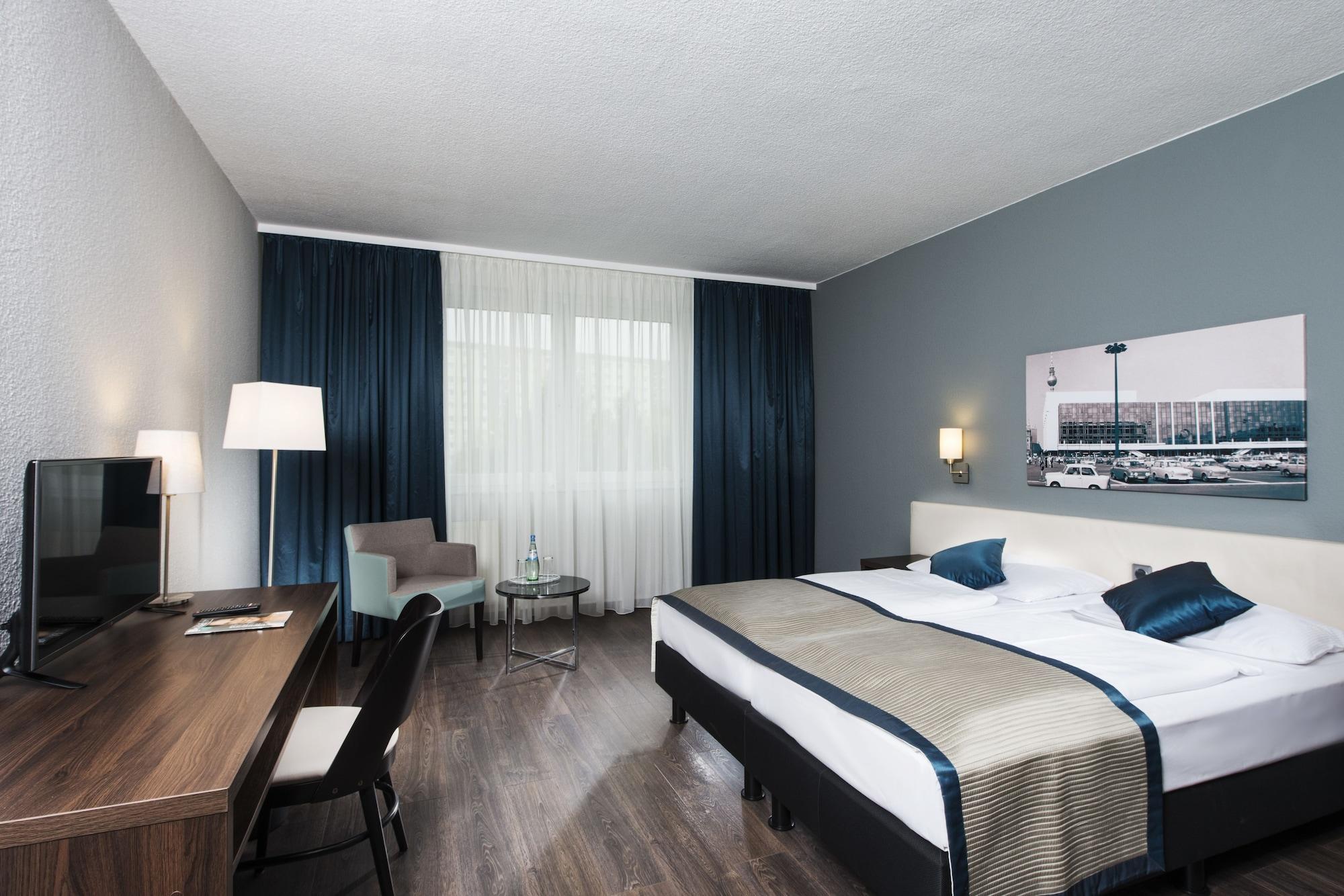 City East Hotel 4*