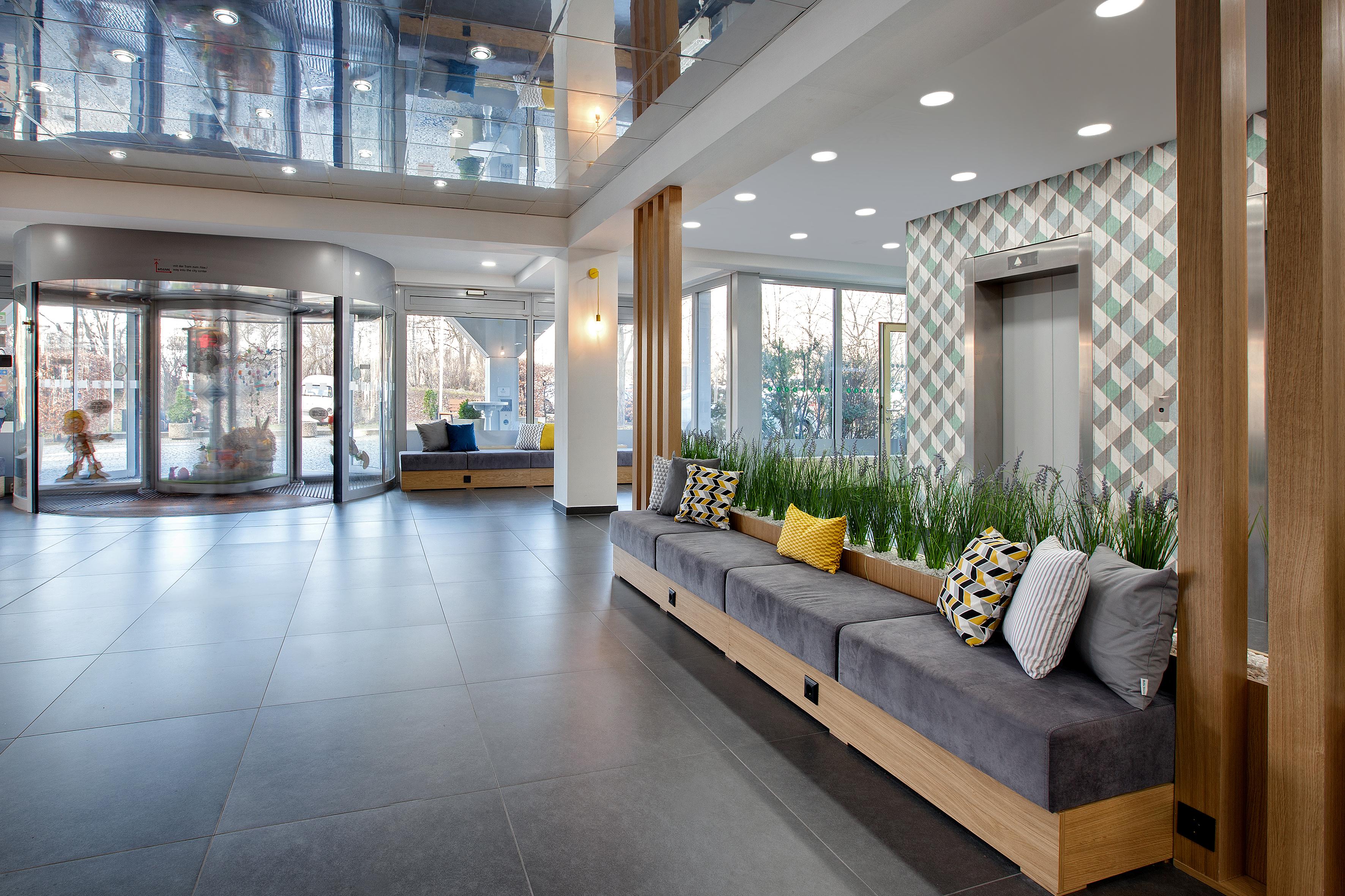 Hotel City East