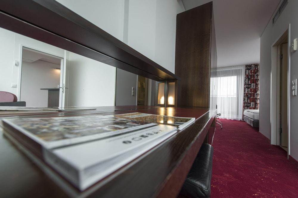 Arcotel Velvet Hotel