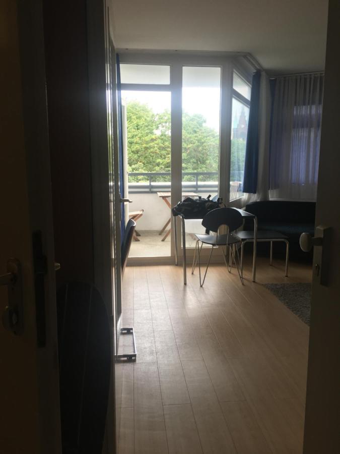 Apartment Mauer Castle Berlin
