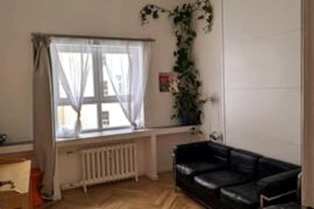Modern Meets Classic - Near Volkspark Schoeneberg Apartment *