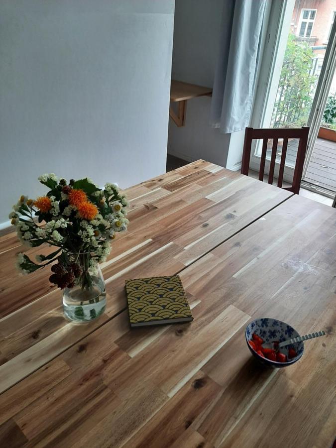 Artist Studio - - Prenzlauer Berg Apartment *