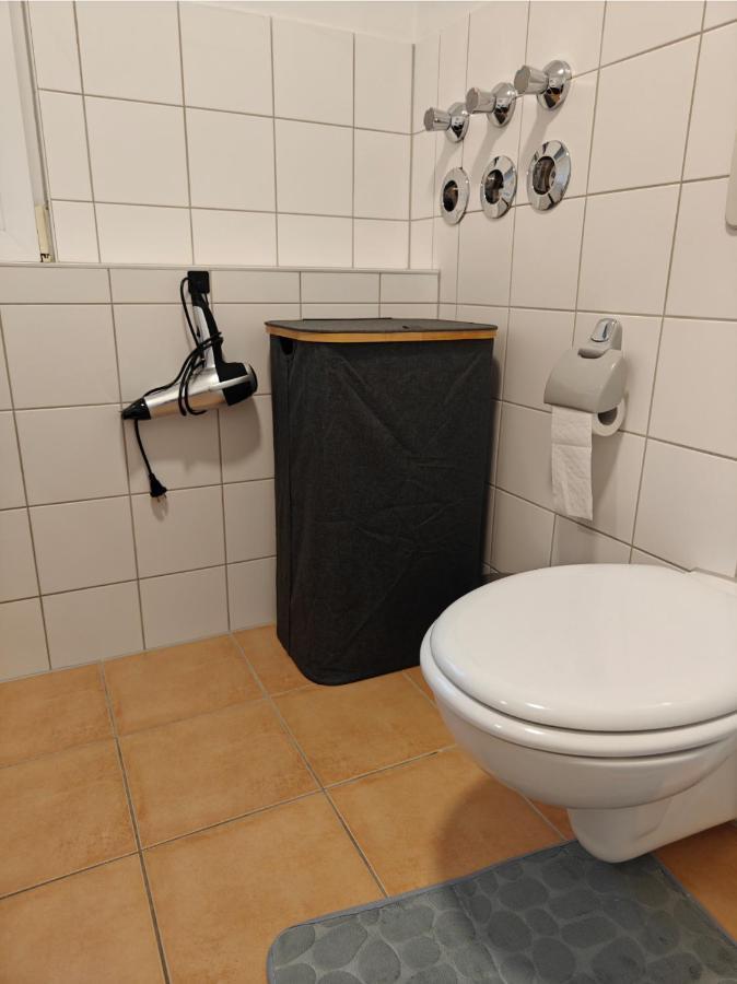 Apartment 2br Apartment, Parking, Wi-fi, Tv In Karow *