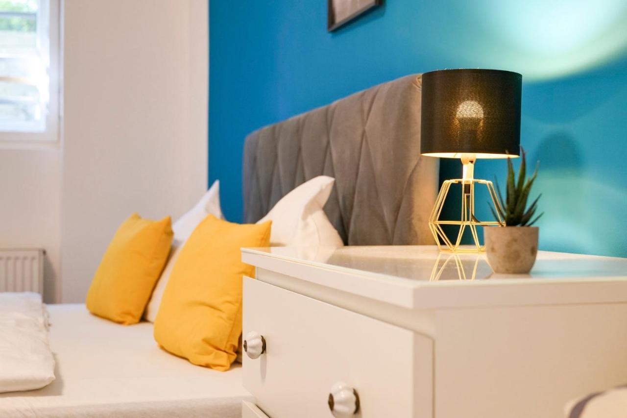 Apartment Blue Chili 31 - Stadtwohnung Fuer 7 - Modern Zentral Karlshorst Wlan Berlin
