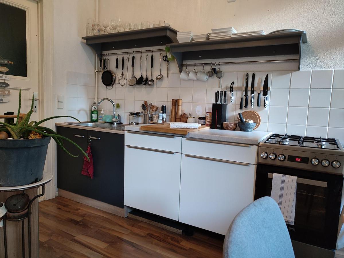 Private Bedroom In Friedrichshain *