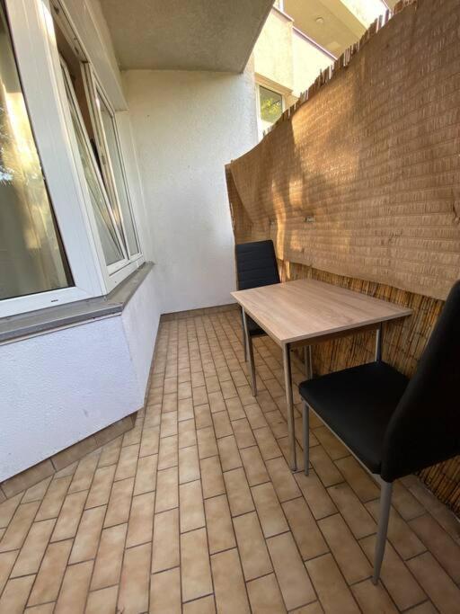 With Balcony Apartment Berlin