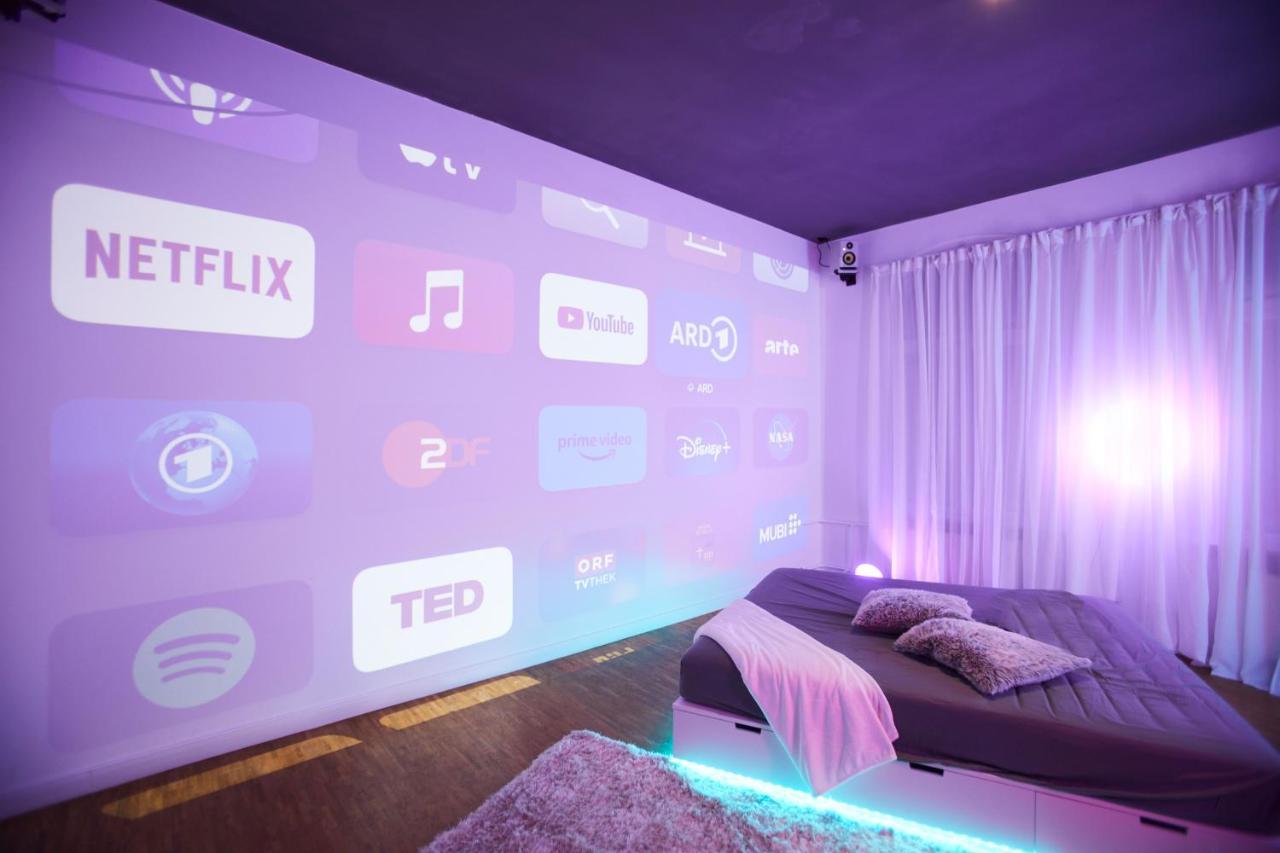 Apartment Huge With Cinema And Kitchen In Friedrichshain Berlin