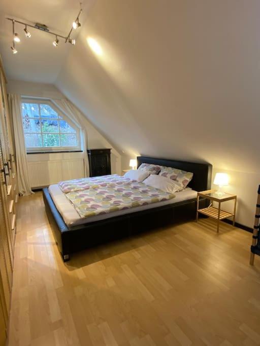 Apartment Dachwohnung Mit Wasserblick Und Eigenem Bootssteg *