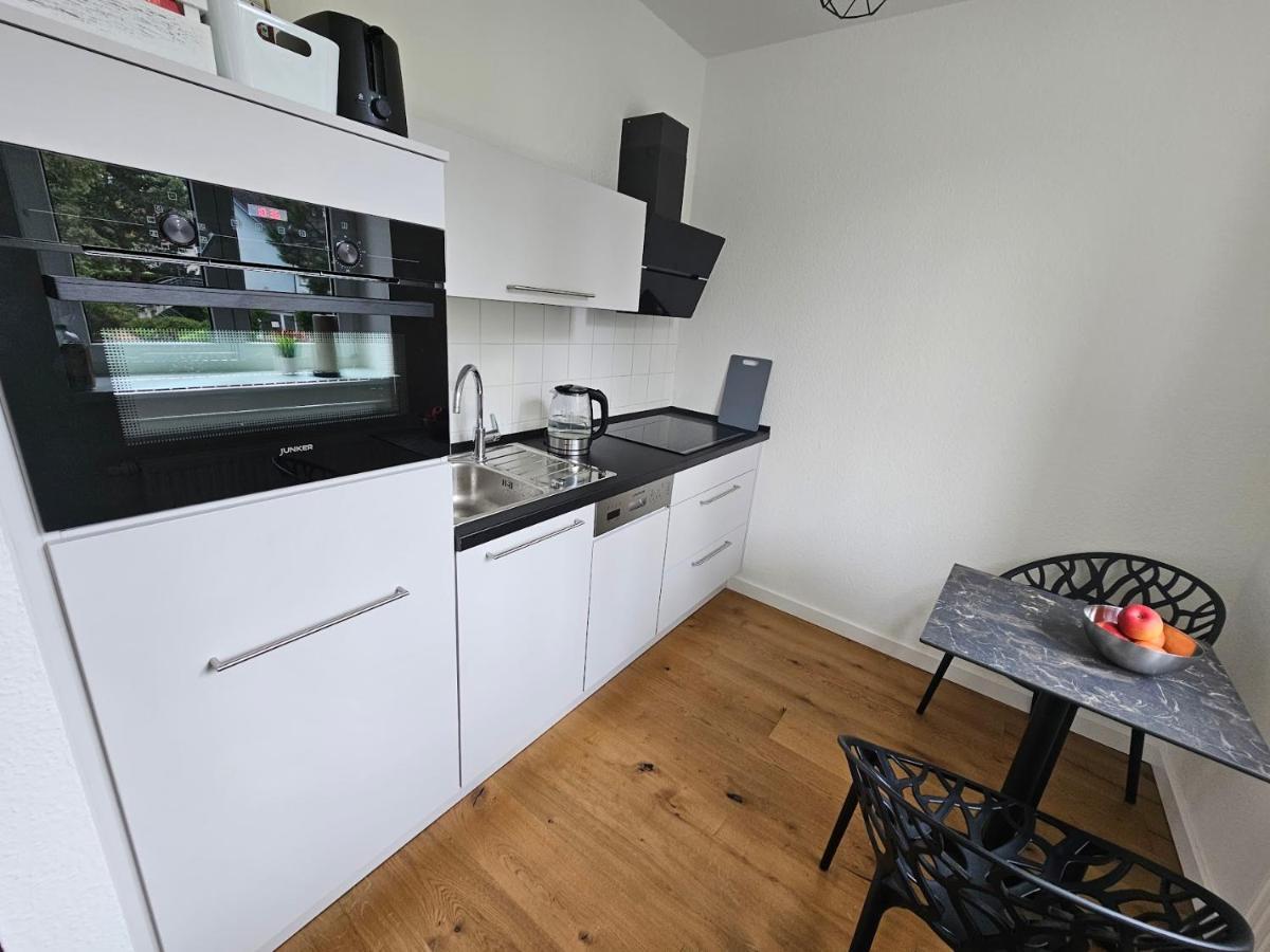 Casa Frida: Business Flat With Kitchen And Workspace
