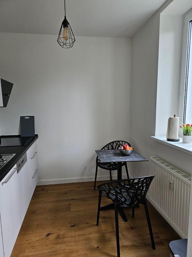 Apartment Casa Frida: Business Flat With Kitchen And Workspace *