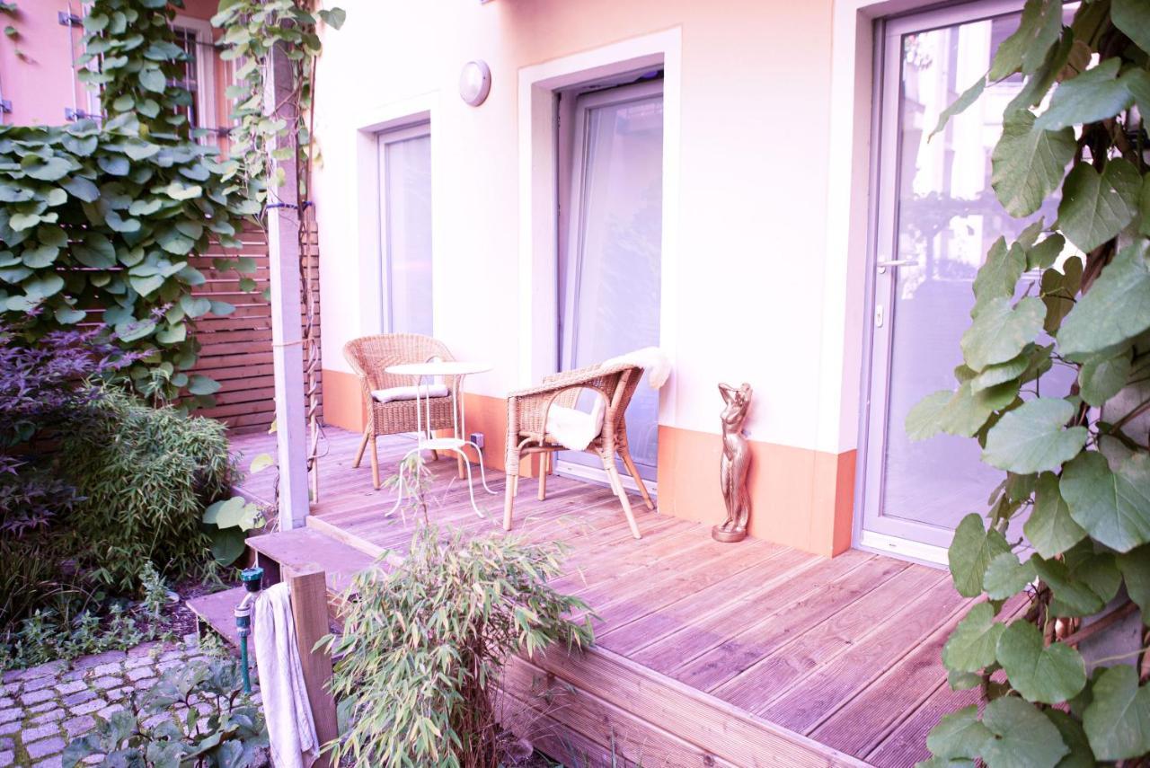 Cosy At Prenzlauer Berg With Terrace And Headphonecinema