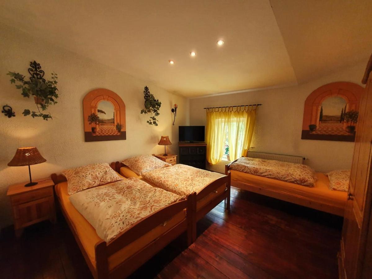 Holiday home Ferienhaus Kutscherhaus Casa Chabeli - Berlin, Max 11 Personen